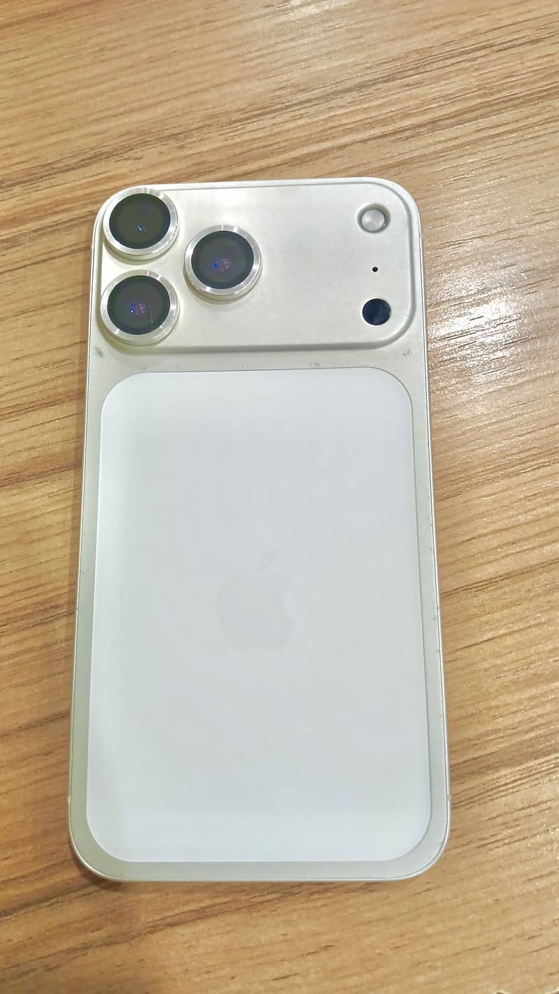 Apple iPhone XR 0