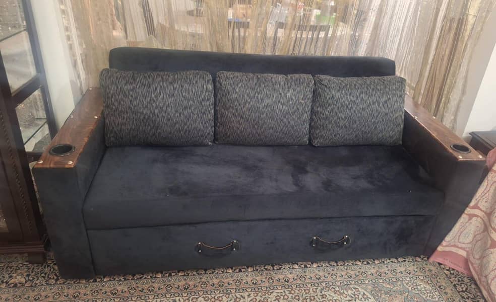 Sofa come bed 1