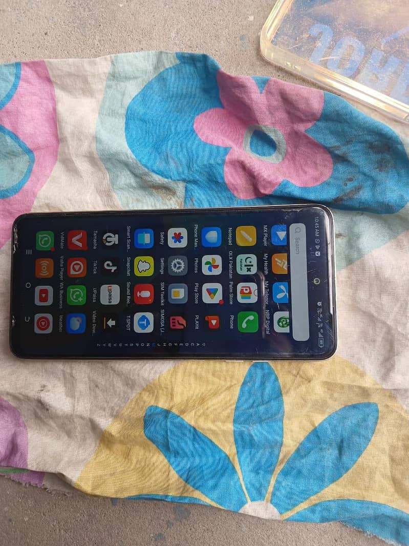 Tecno Spark 20C 4