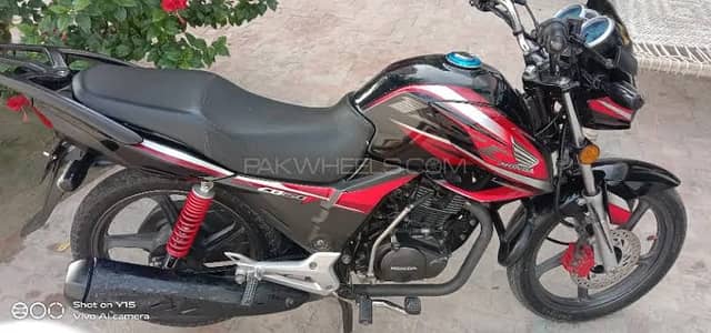 Honda CBR 150R 2018