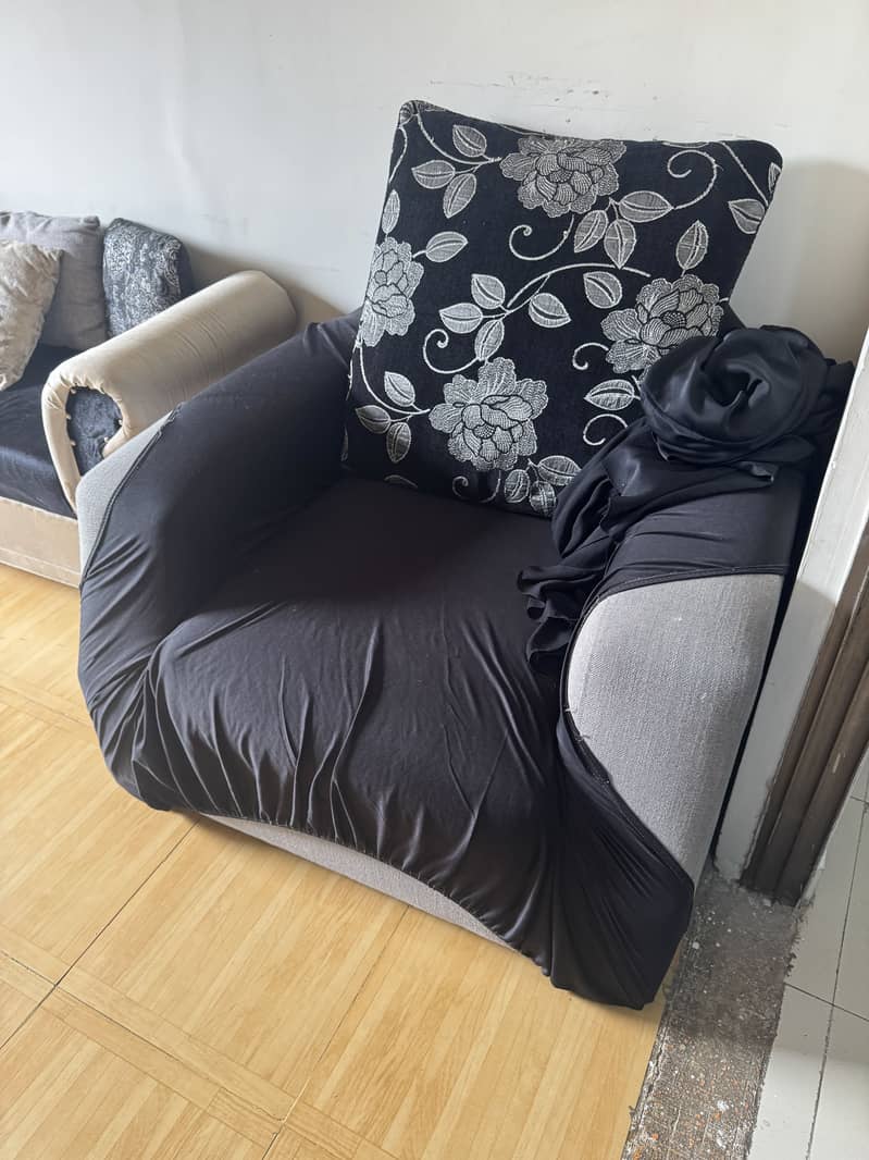 Sofa set five seater 2