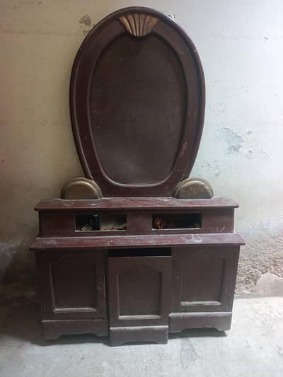 Dressing Tables and Its Frame