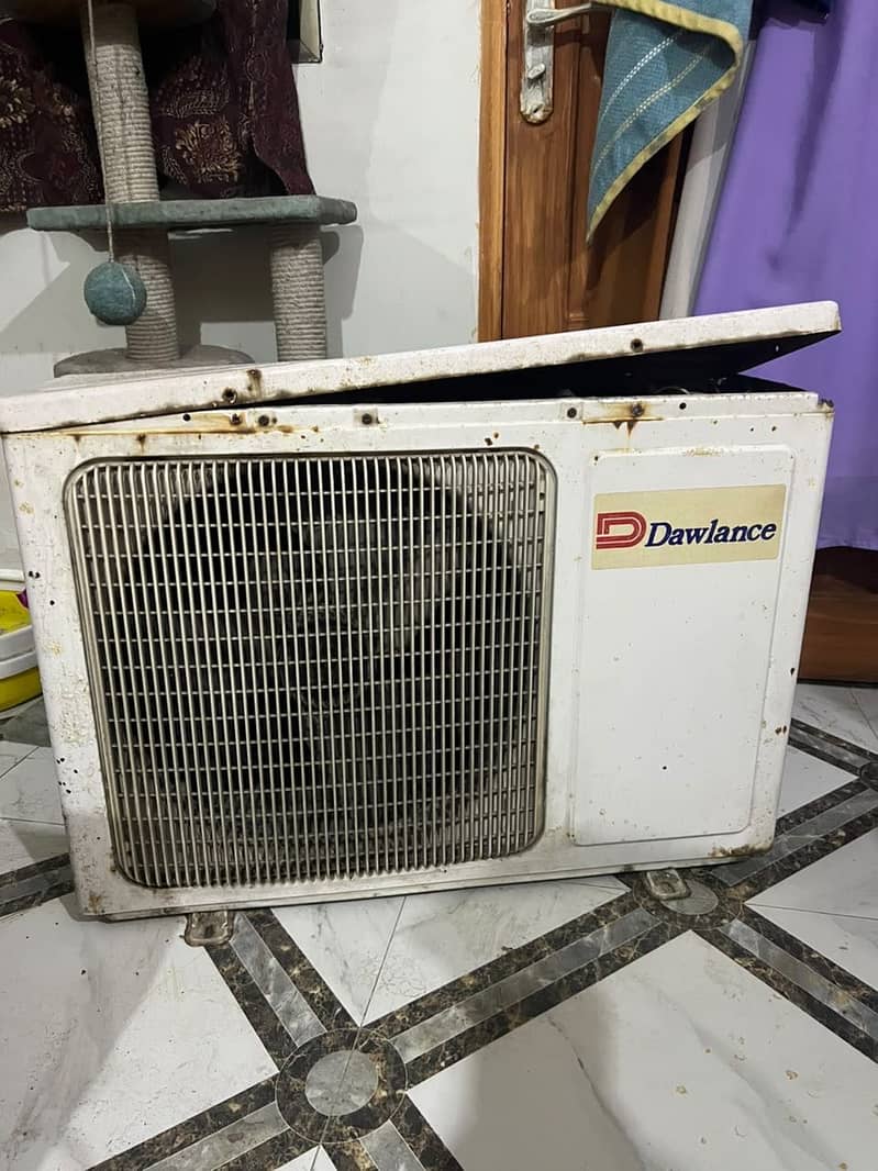 Dawlance split AC Air conditioner 1
