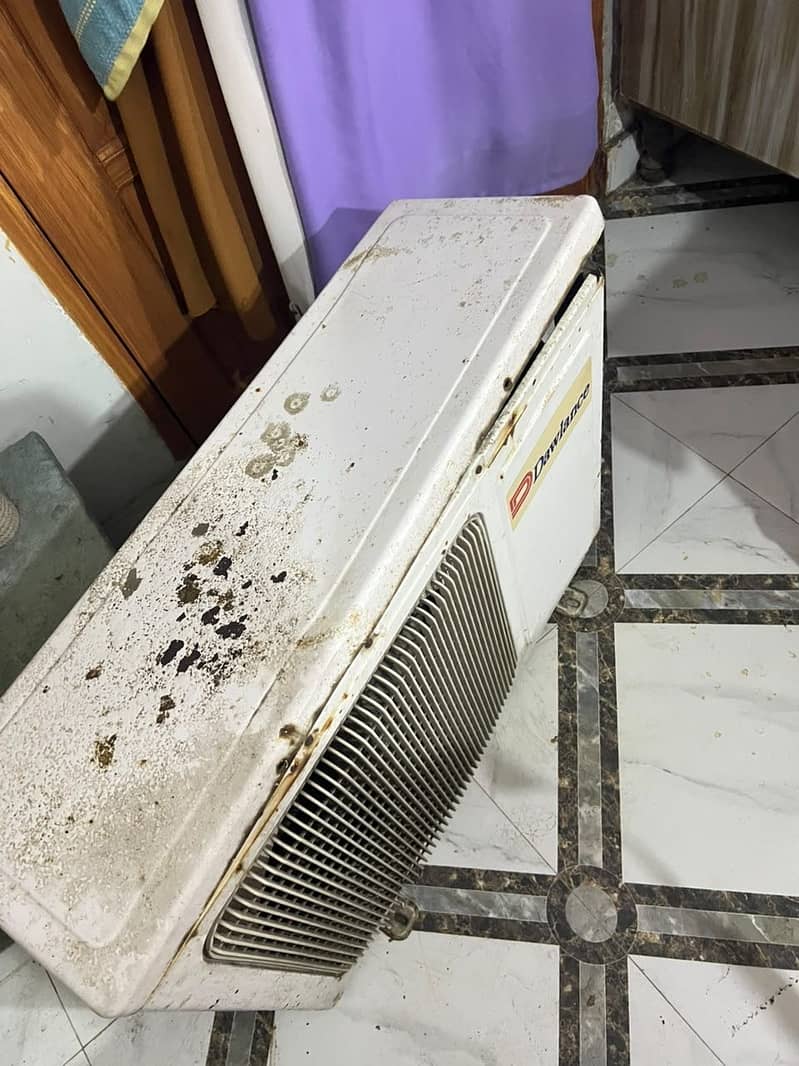 Dawlance split AC Air conditioner 4