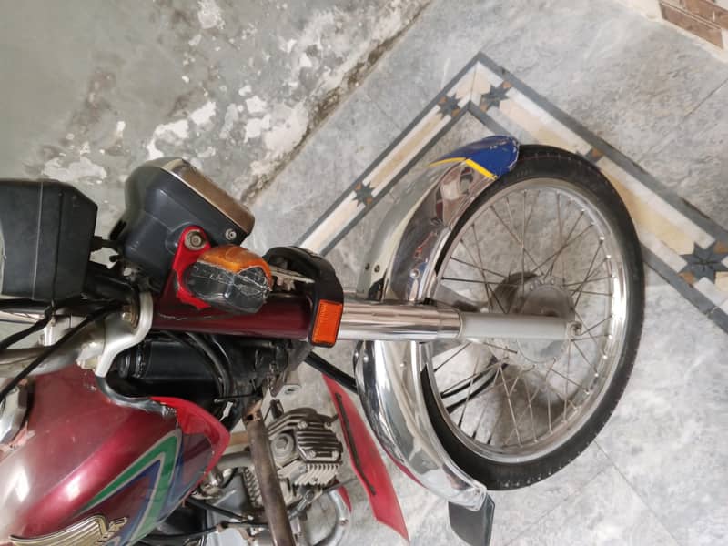 Honda cd70 3