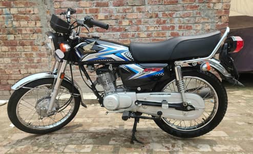 Honda CG 125 2025 Model – Black | Good Condition