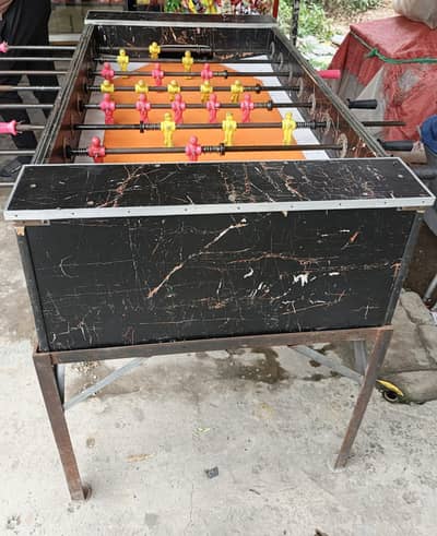 handball game , used , 10/9 condition , contact (03300371400)
