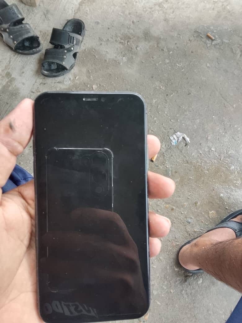 Apple iPhone X 1