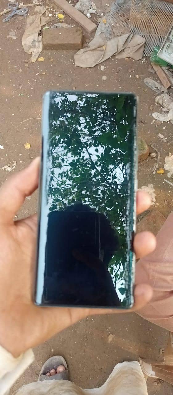 Tecno spark 20 pro plus 2