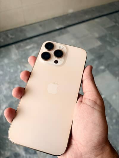 Apple iPhone 16 Pro Max