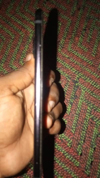 Motorola Moto Z4 bilkul genuine mobile offer per Nahin hai