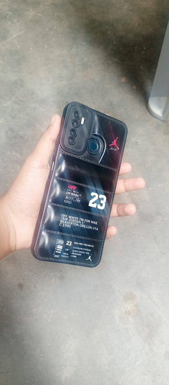 Tecno Spark 5 Pro 4
