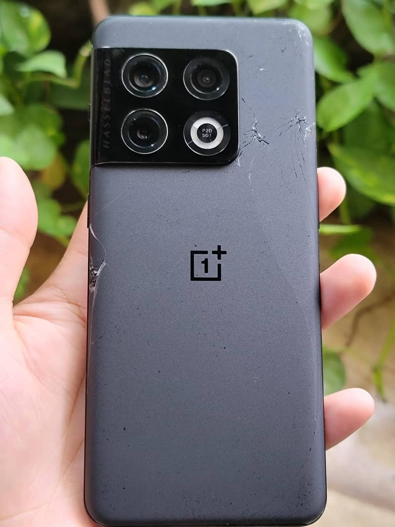 One Plus 10 Pro 3