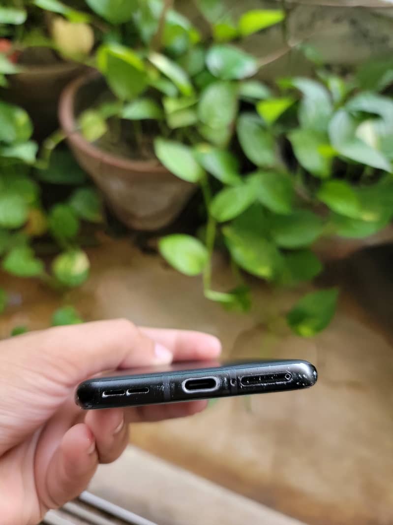 One Plus 10 Pro 4