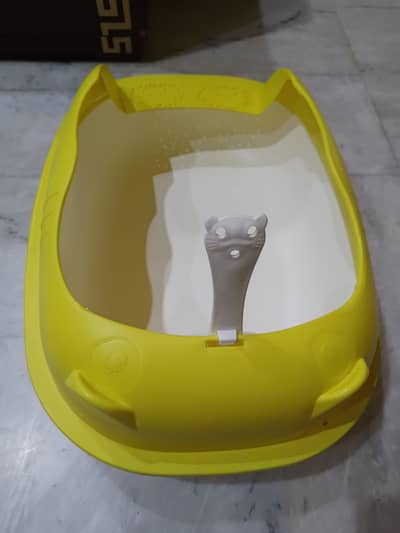 CAT LITER TRAY NEW IMPORTED