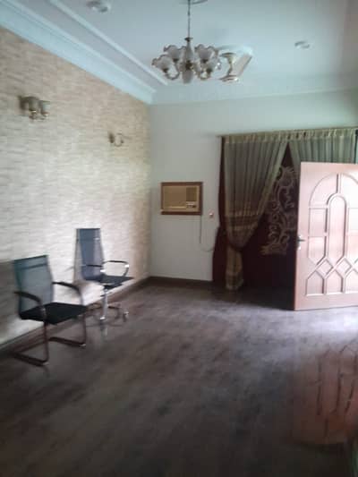 10 Marla Double Story house for silent office near Wahdat Road, available for rent in Mustafa Town.