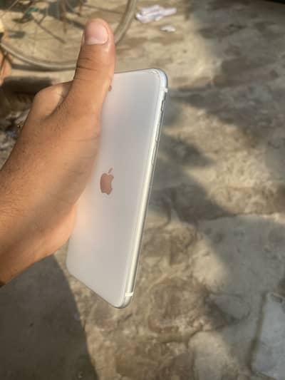 Apple iPhone SE 128 go pta approved