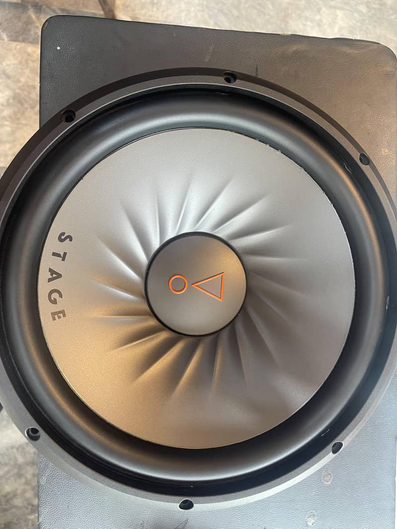subwoofer 1