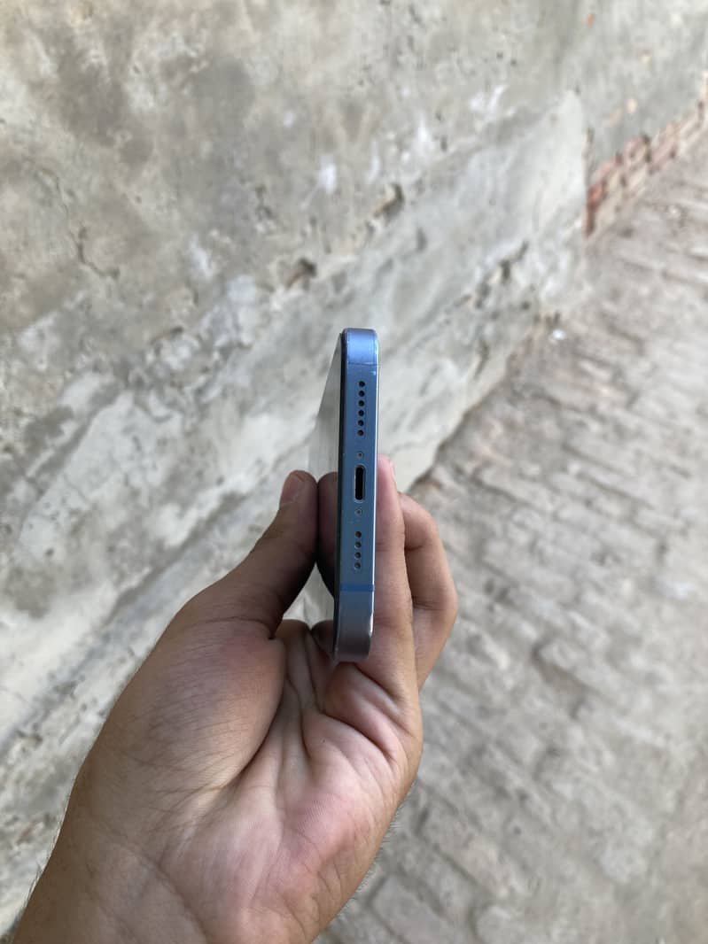 iPhone 14 plus 2