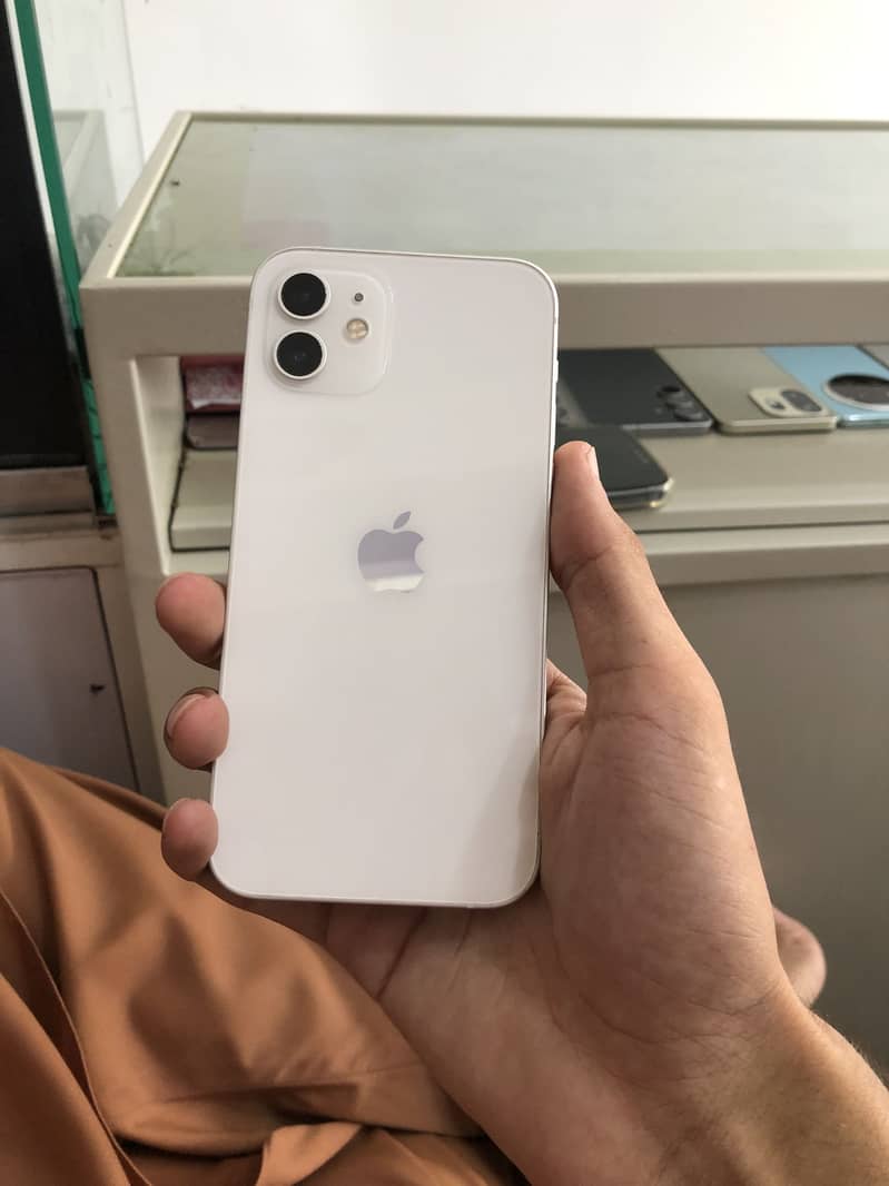 Apple iPhone 12 9