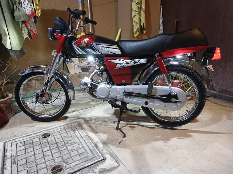 HERO 2013 MODEL 70CC 0