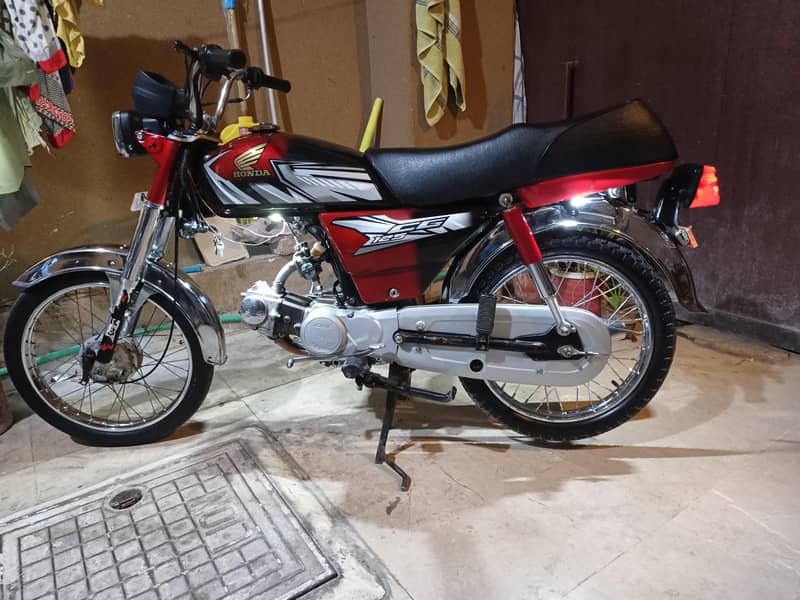HERO 2013 MODEL 70CC 8