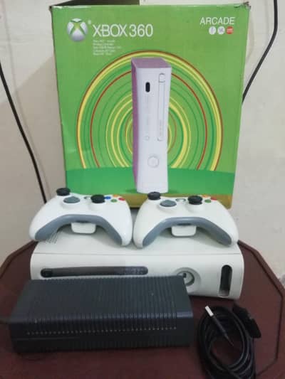 Xbox 360 JTAG | 150+ Games | 2 Controllers