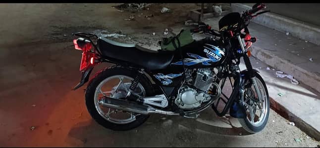 Suzuki GS 150 se 2022