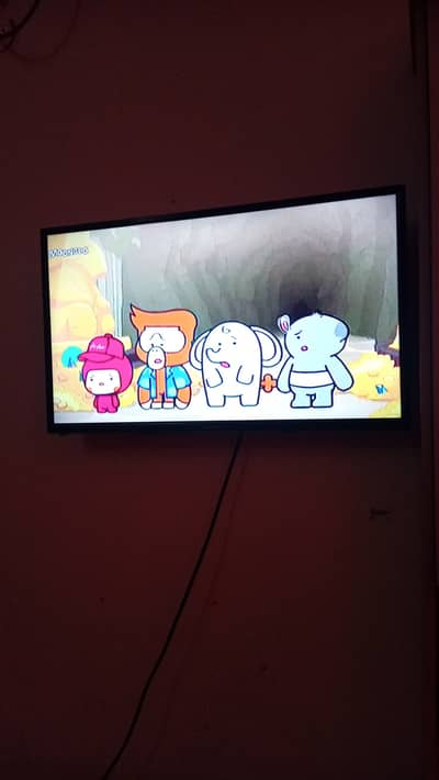 Eco star 32inch smart lCD available for sale in a very good condition