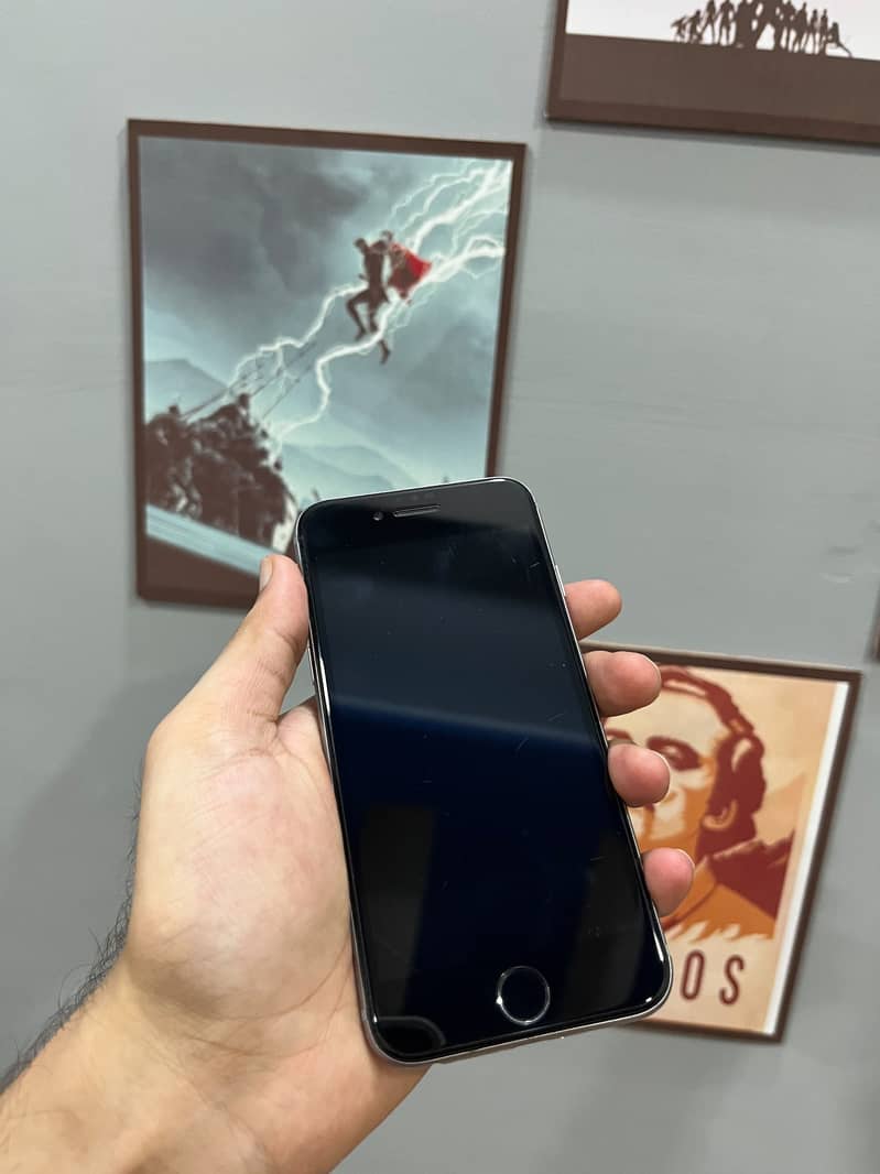 Apple iPhone 6S 0