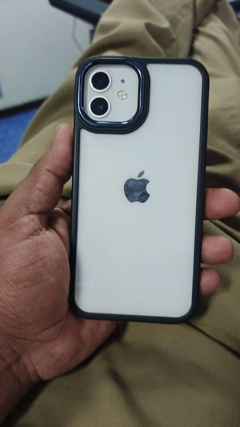 Apple iPhone 12 1