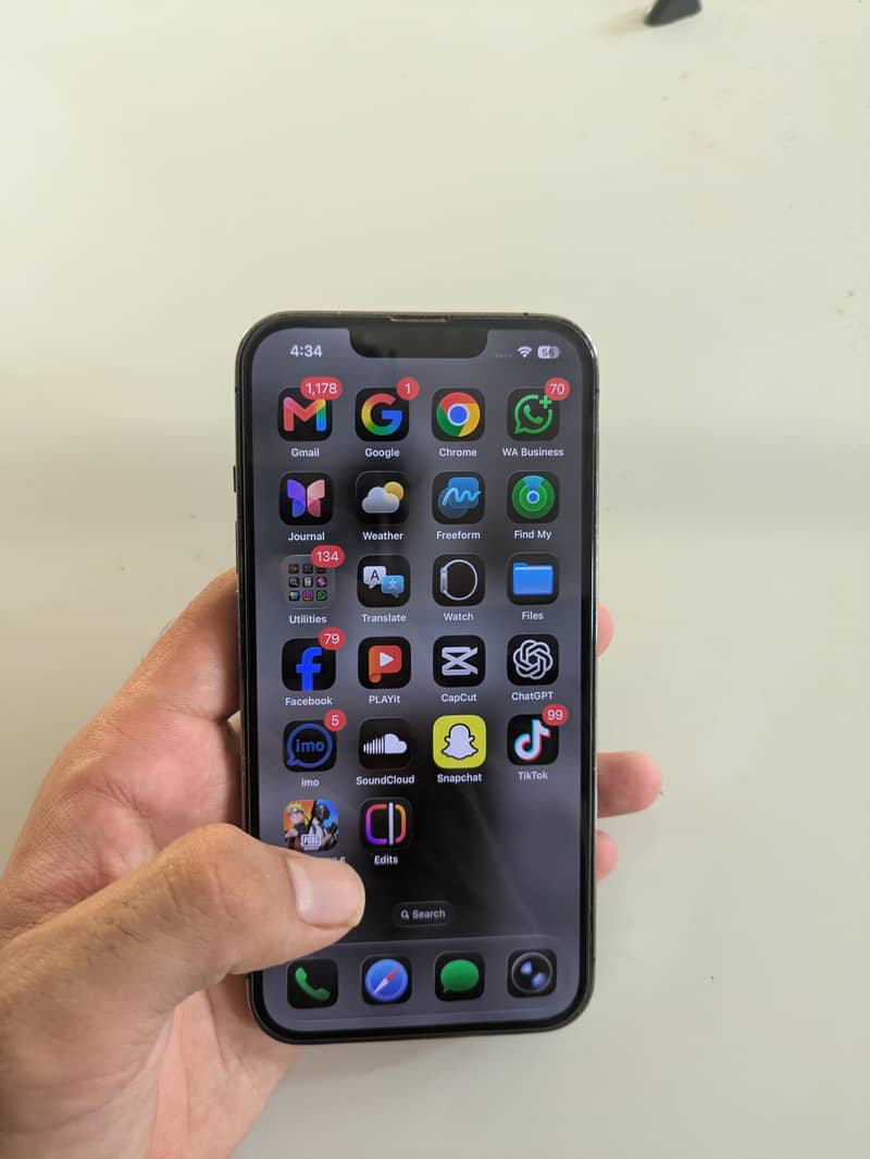 Apple iPhone 13 Pro 1