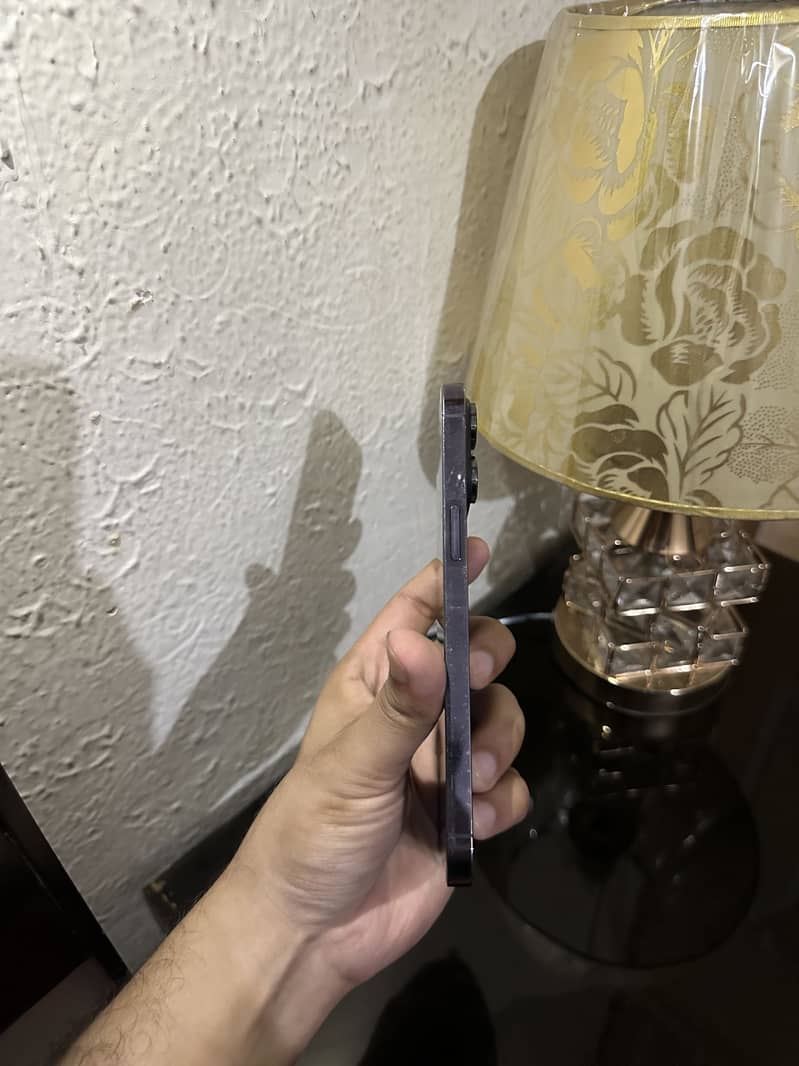 Apple iPhone 14 Pro Max 2