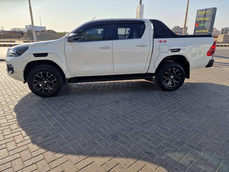 Toyota Hilux Revo GR-S 2023 Model 0