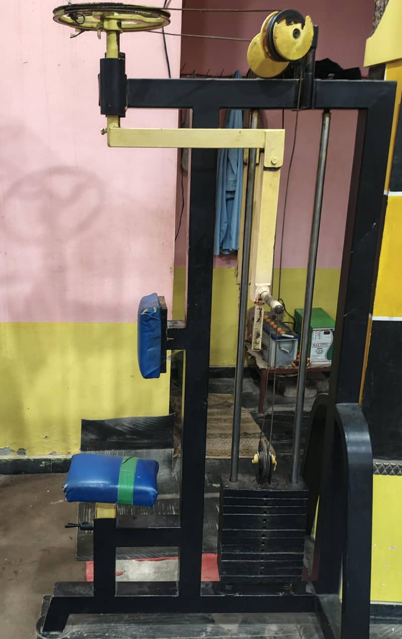 Back and Shoulder Machine 1