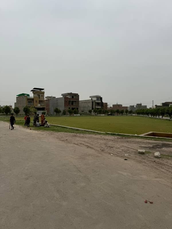 2 Marla Commercial Plot 10
