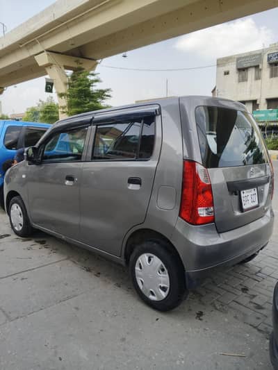 Suzuki Wagon R 2015