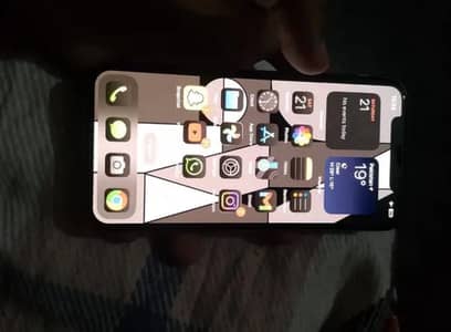 Apple iPhone XS factory unlock