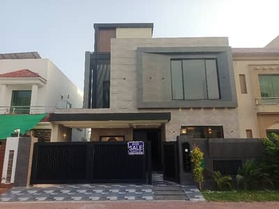 House Sized 10 Marla Available In Bahria Town - Jasmine Block