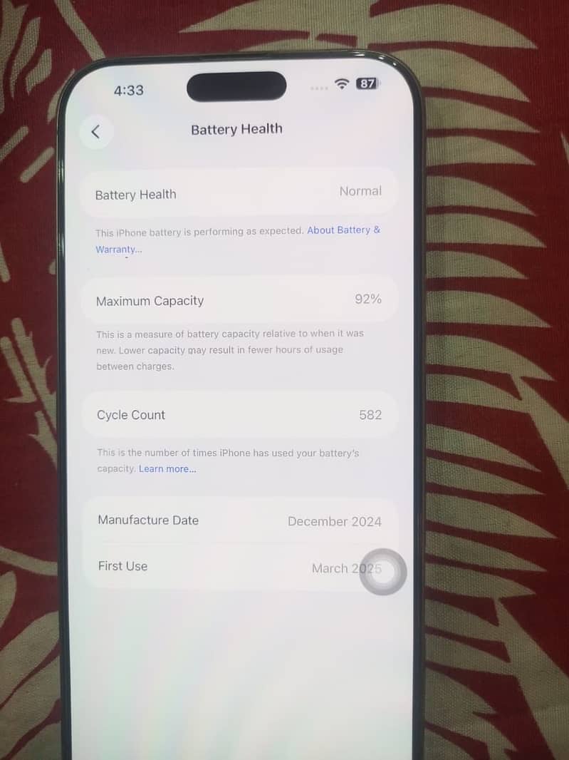 Apple iPhone 16 Pro Max 4