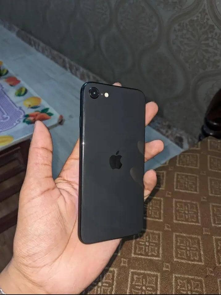 Apple iPhone SE 0