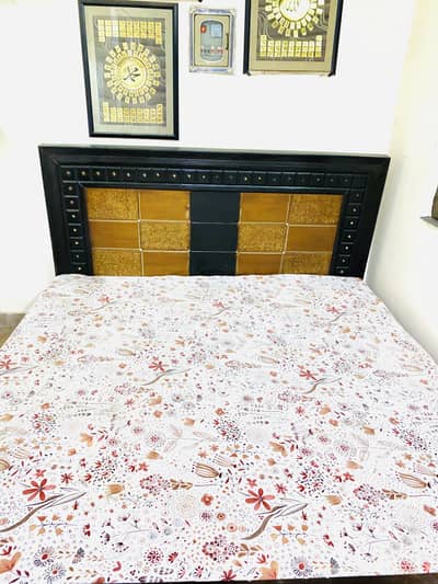 Beautiful Wooden Double Bed | Heavy & Strong Bed