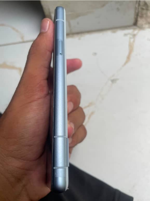Google Pixel 7a 4