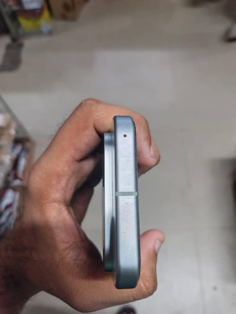 Google Pixel 9 3