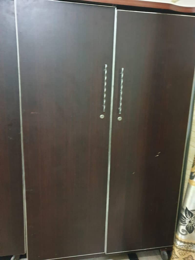 wardrobe 1
