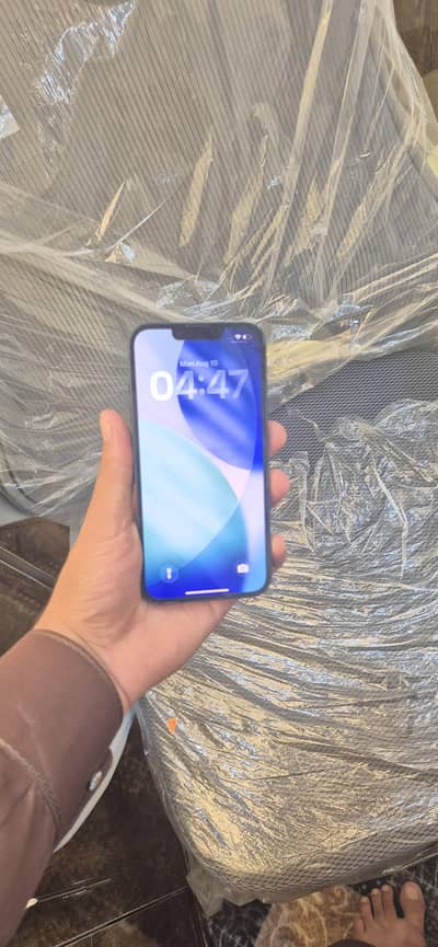 Apple iPhone 13