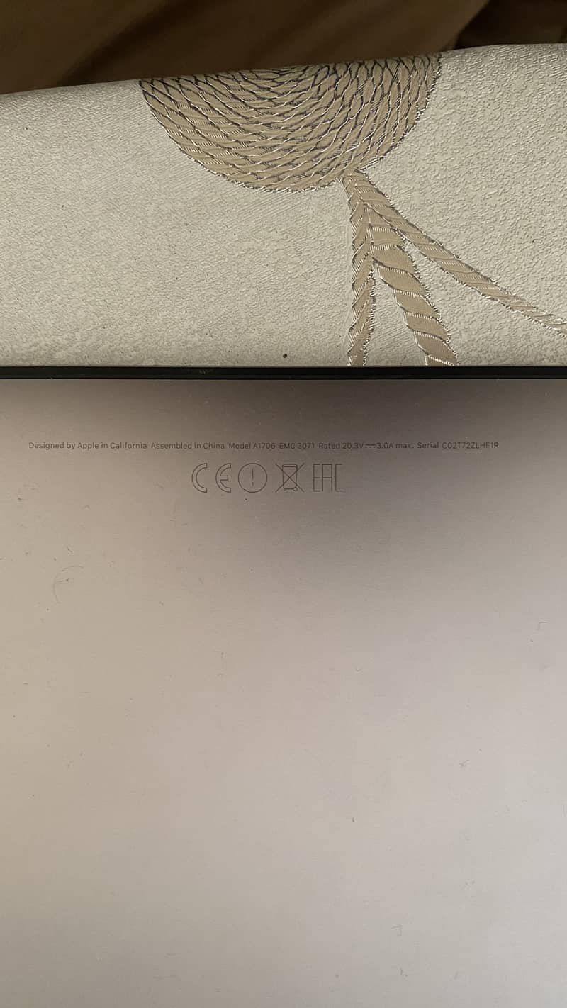 Macbook 2016 touch bar 4