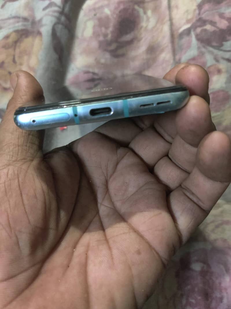 One Plus 8t 4