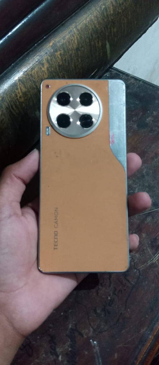 Tecno CAMON 30 5