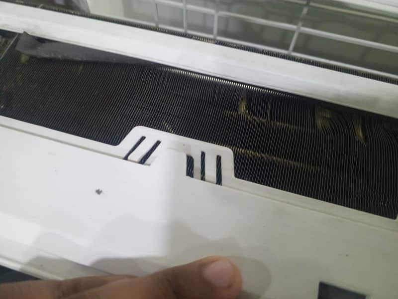 1 ton split AC used. . . 1